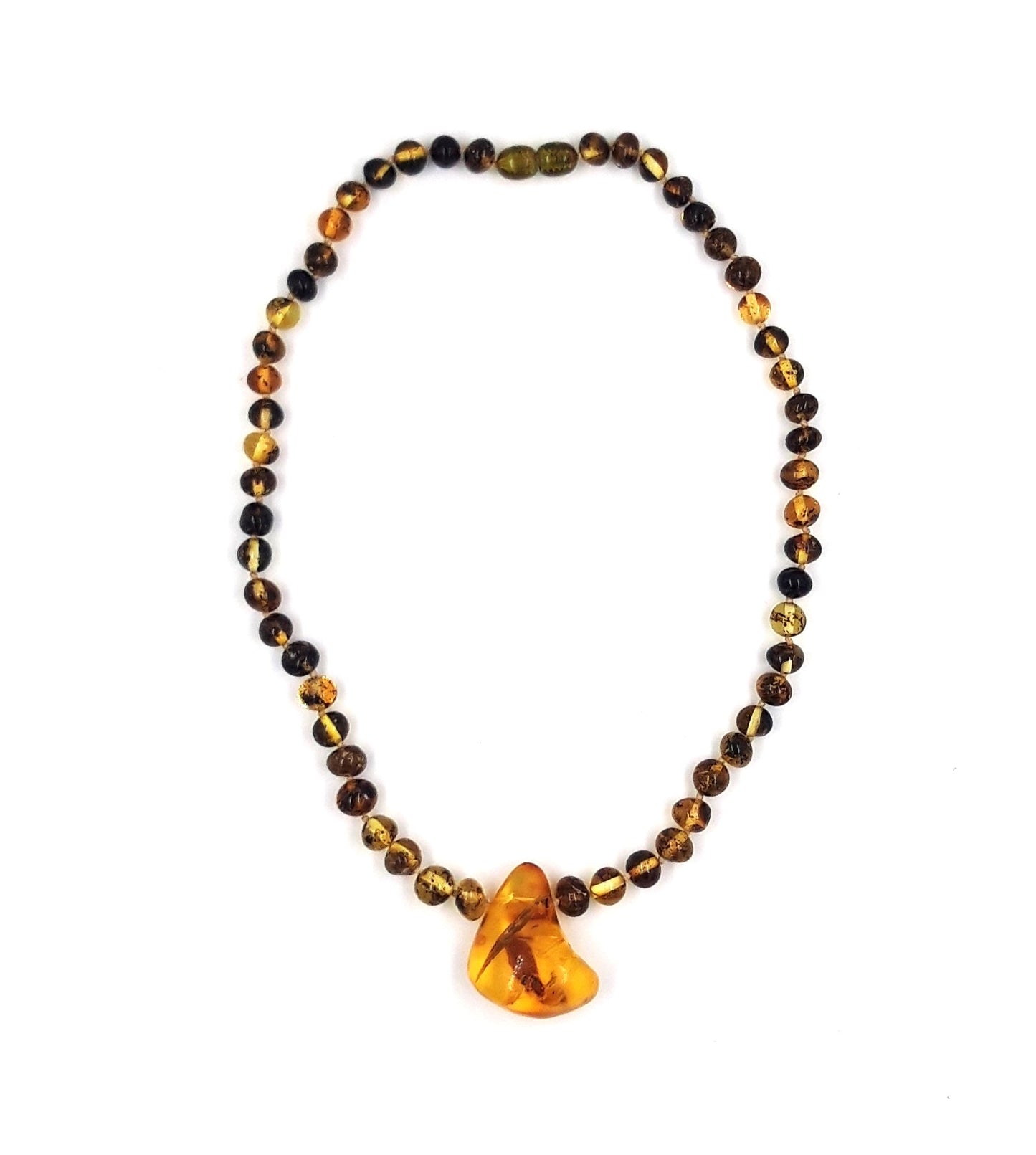Baltic amber necklace for adult with pendant