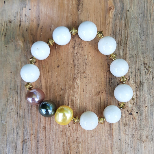 SHELL and freshwater pearls bracelet for adult