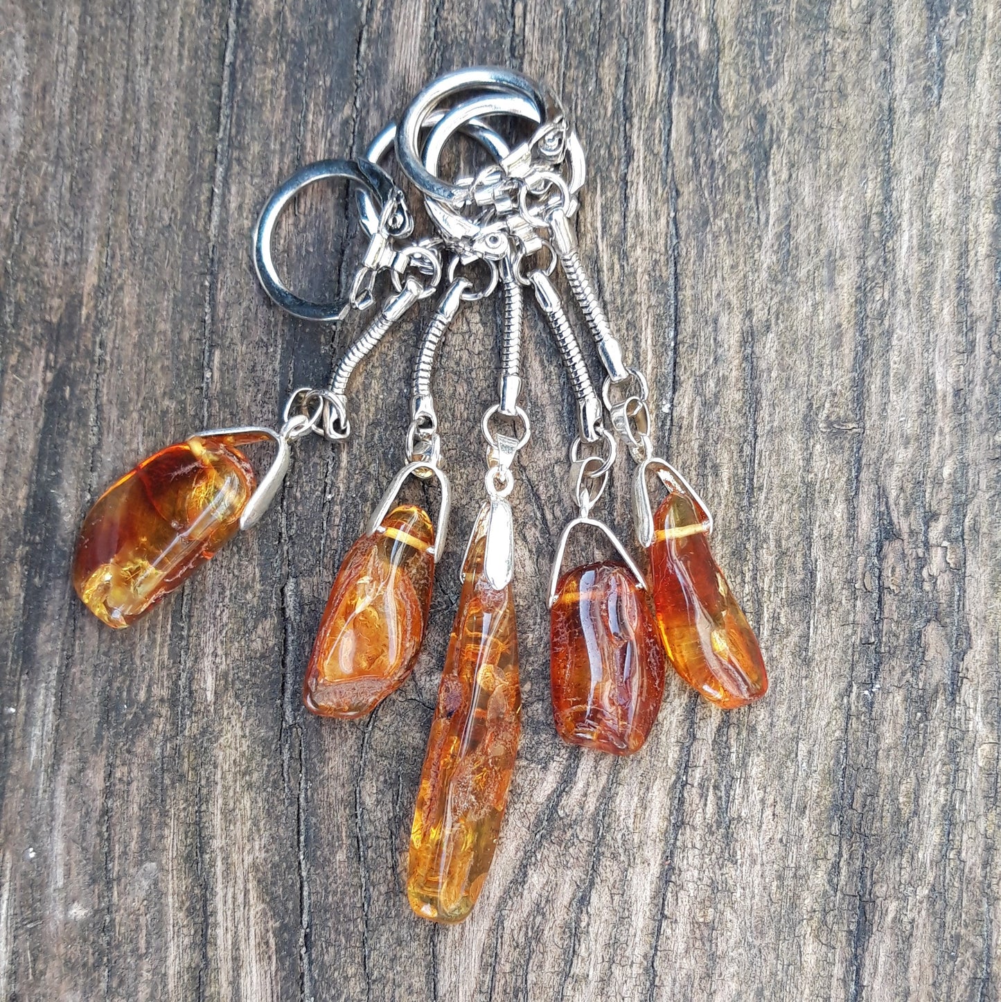 Keychain with amber(5 units )