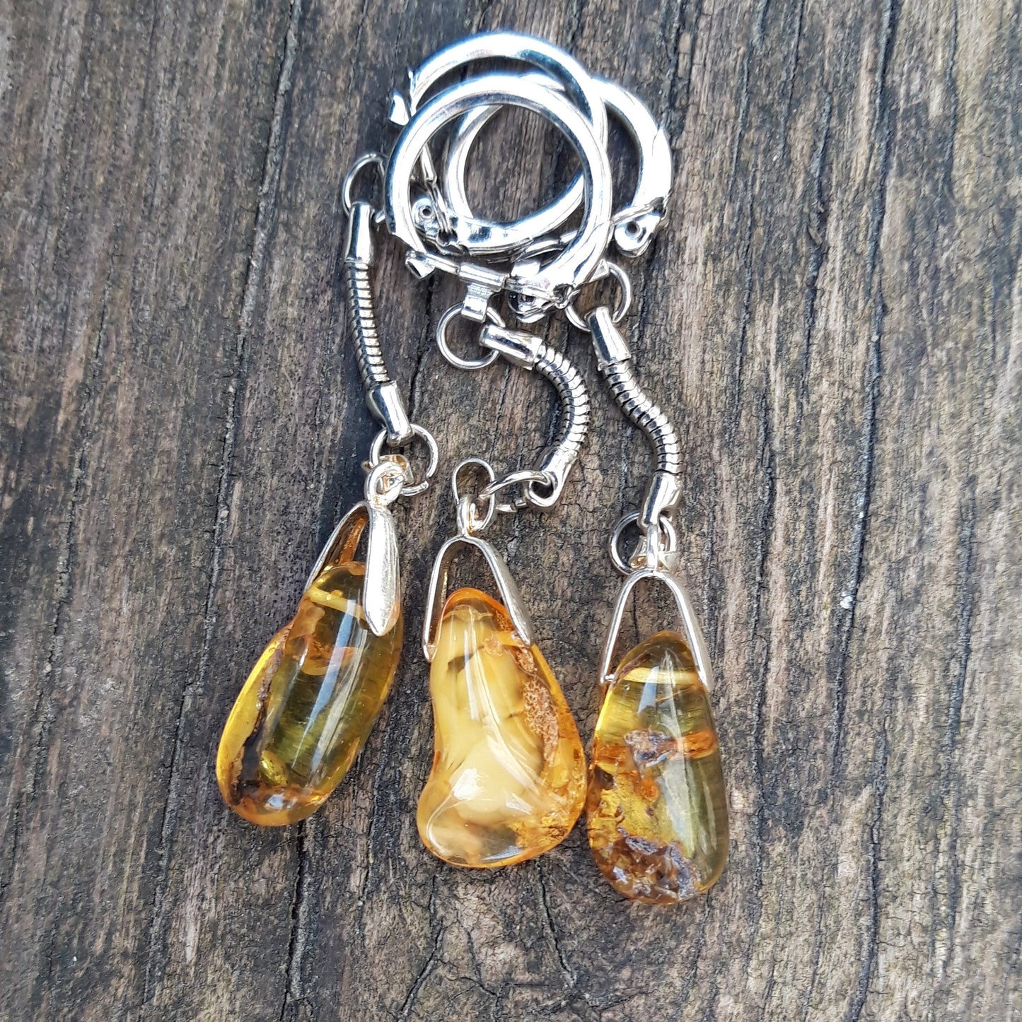 Keychain with amber( 3 units )
