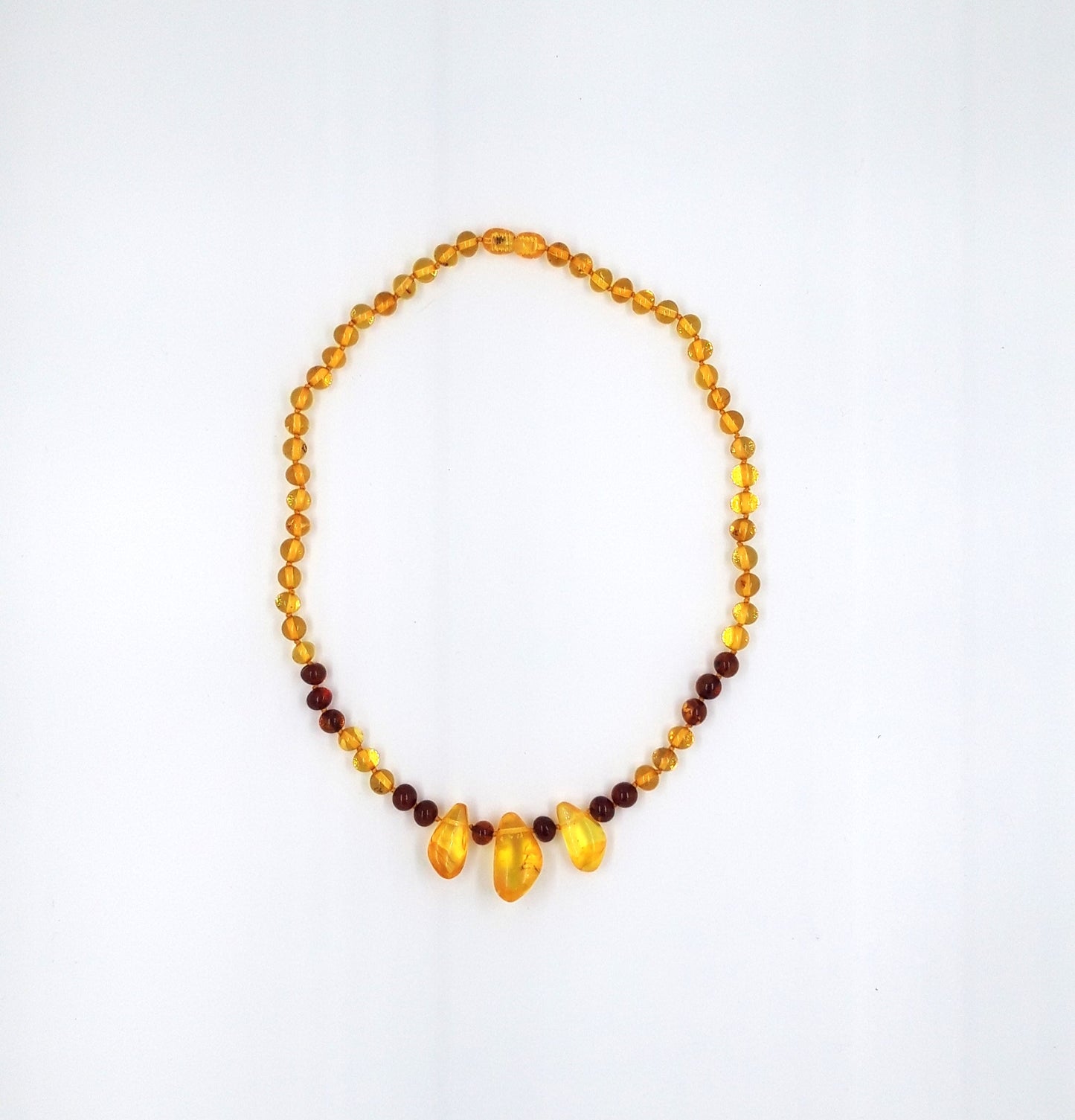 Baltic amber necklace for adult with pendant