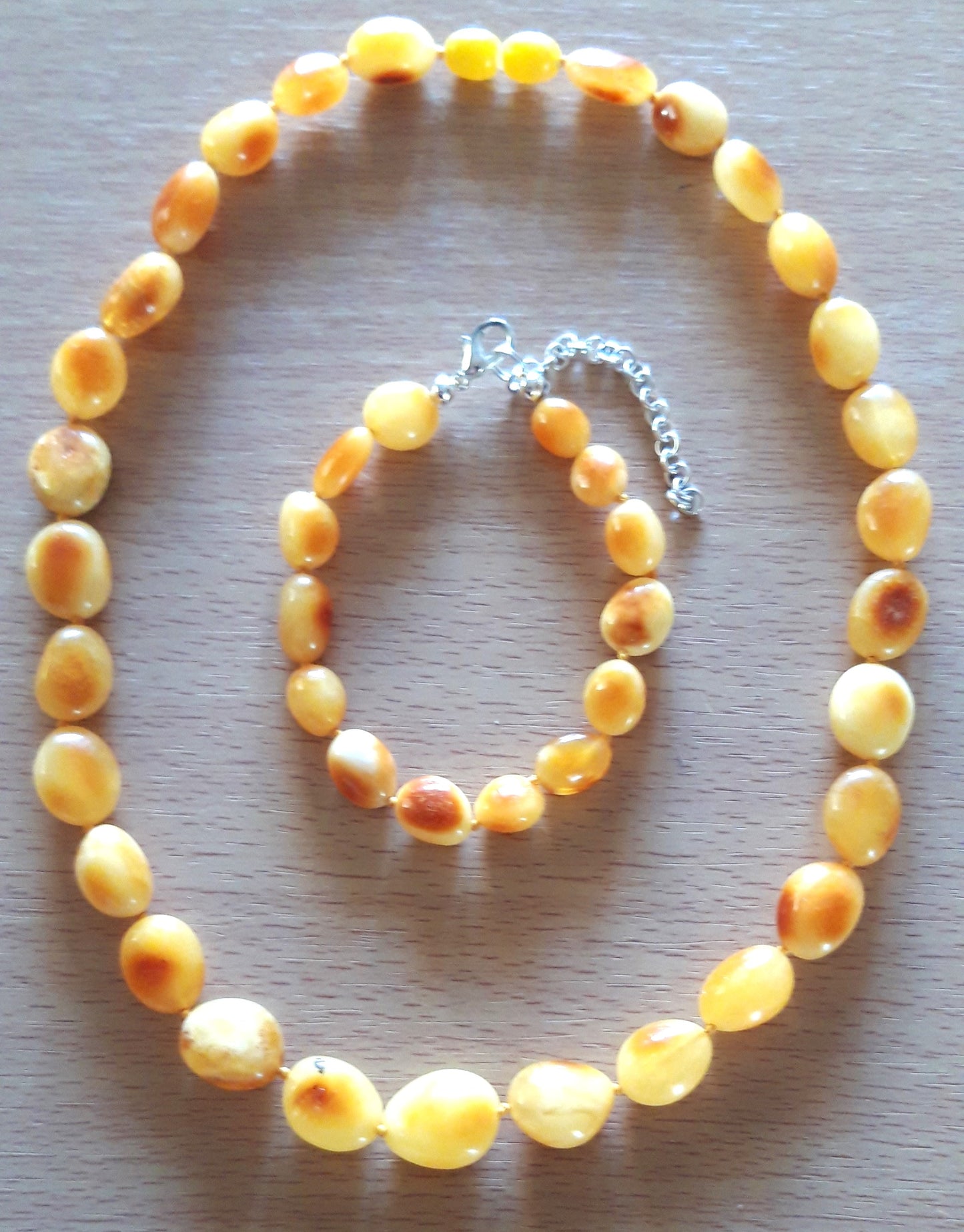 Baltic amber necklace and bracelet for adult