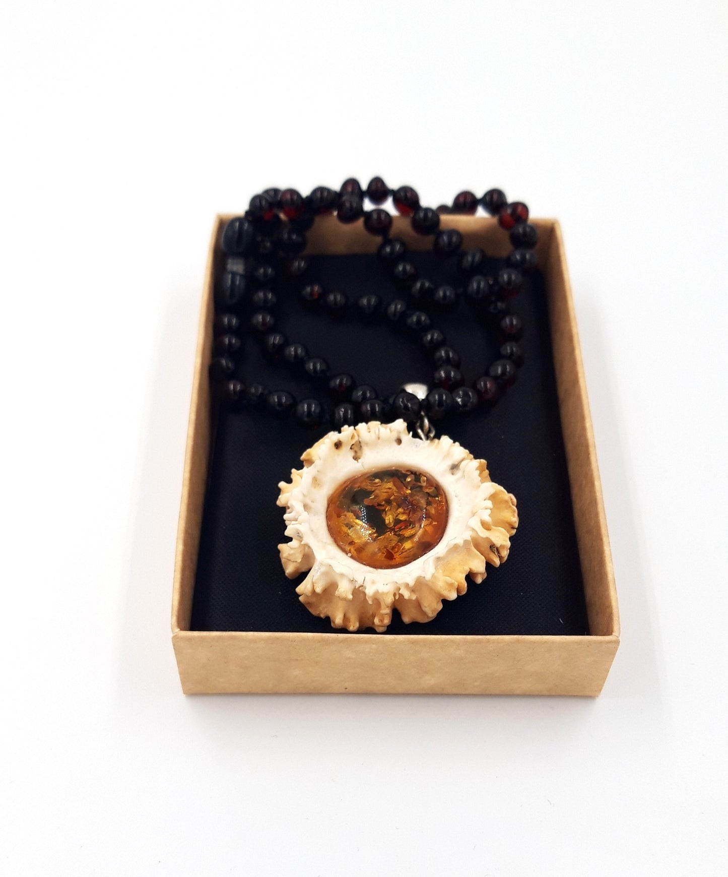Baltic amber necklace with pendant for adults
